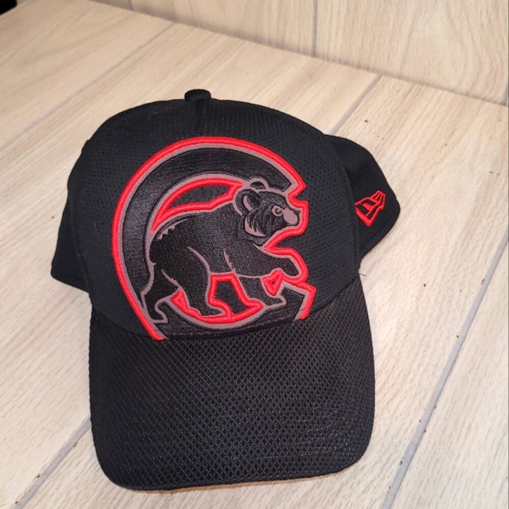 New Era Chicago Cubs Hat Black And Red Edition Fitted Ball Cap Small- Medium